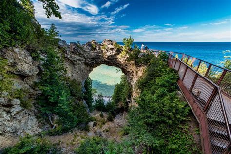 most scenic towns in michigan.